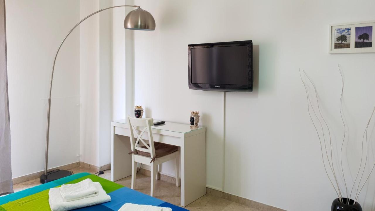 Papillon Bnb ปาแลร์โม ภายนอก รูปภาพ