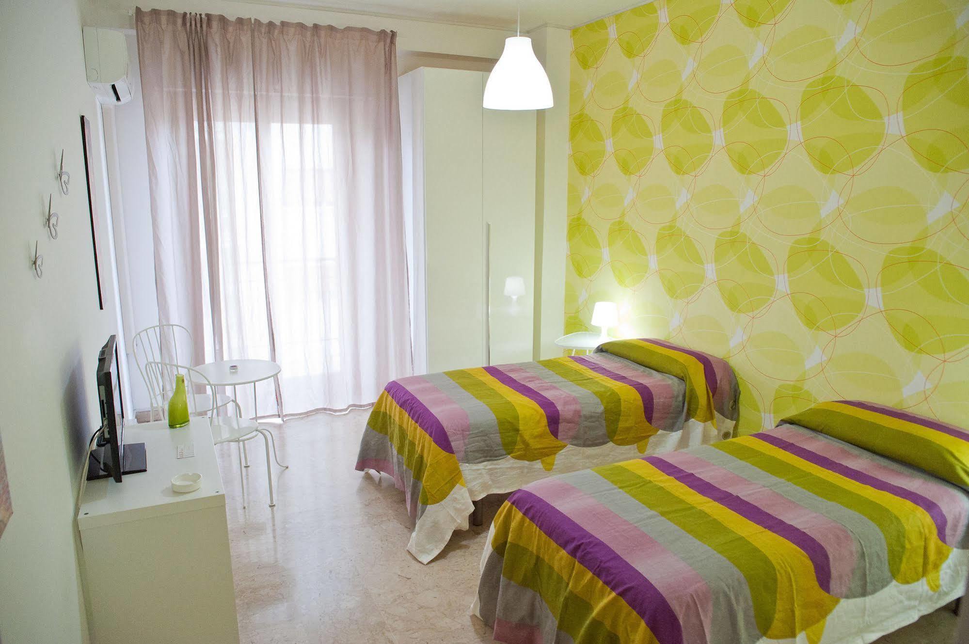 Papillon Bnb ปาแลร์โม ภายนอก รูปภาพ