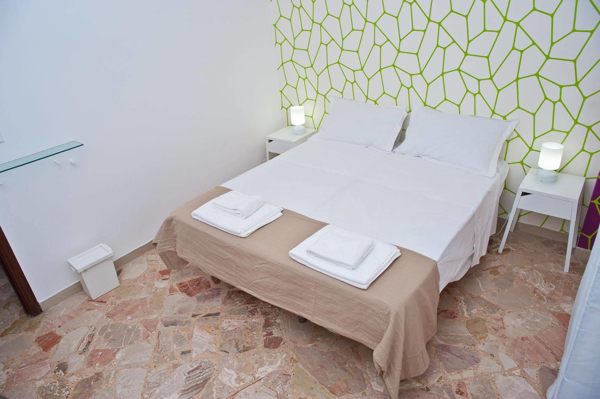 Papillon Bnb ปาแลร์โม ภายนอก รูปภาพ